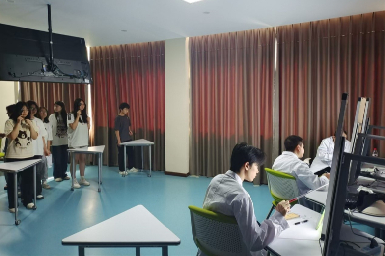 学校开展2025年度春季学生视力监测工作